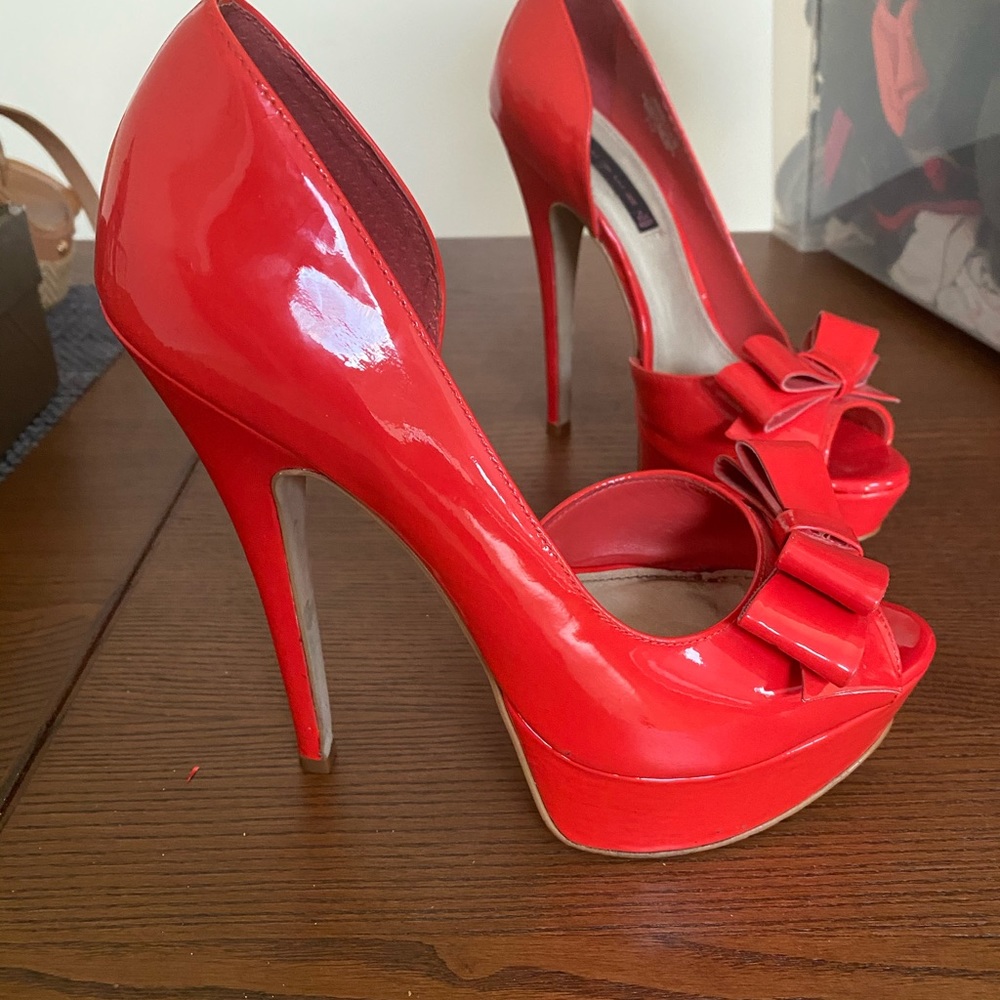 Red heels - Picture 2 of 2